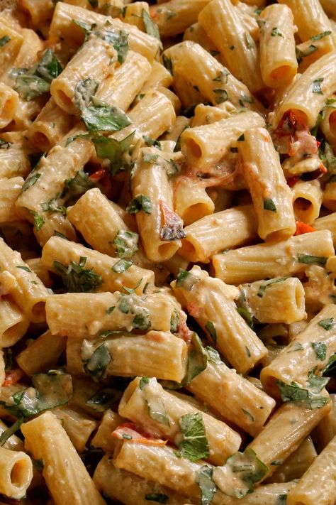 Greek Yogurt Tomato Pasta Sauce, Healthy Greek Yogurt Recipes Dinner, Greek Pasta Bake, Feta Pesto Pasta, Recipes With Greek Yogurt Dinner, Greek Pasta Dinner, Greek Yogurt Dinner, Pasta With Greek Yogurt, Yogurt Recipes Dinner