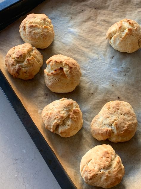 Aesthetic Scone, Baking Scones Aesthetic, Aesthetic Scones, Autumn Baked Goods Aesthetic, Scones Aesthetic, Fall Baking Cookies Aesthetic, Xander Hawthorne, The Inheritance Games Aesthetic, Inheritance Games Aesthetic