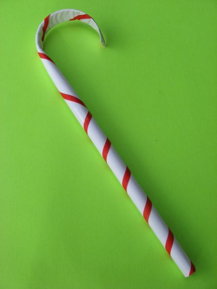 so easy, and what a great way to decorate. Paper Candy Canes, How To Make Glitter, Gnome Wreath, Outdoor Wreath, Skip To My Lou, Easy Holidays Crafts, Christmas Crafts For Kids To Make, Gingerbread Ornaments, Fun Ornaments