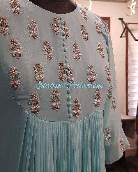 Anarkali Patterns, Embroidered Kurtis, Dress Designs For Stitching, Stylish Outfits Casual, Kurti Embroidery, Anarkali Dress Pattern, Long Gowns, Long Frock, Simple Kurta Designs