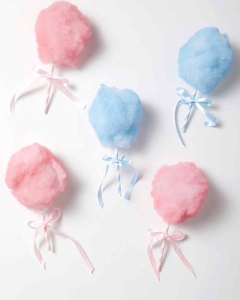 Cotton Candy Ornaments | Martha Stewart Living — This idea comes from our Digital Editor Alexandra Churchill. Fluffy and lightweight, these heavenly tufts are shatterproof and can be customized to any color of your imagination. Cotton Candy Ornaments, Cotton Candy Decor, Diy Cotton Candy, Diy Christmas Candy, Candy Decor, Candy Christmas Tree, Party Girlande, Candy Ornaments, Candy Theme