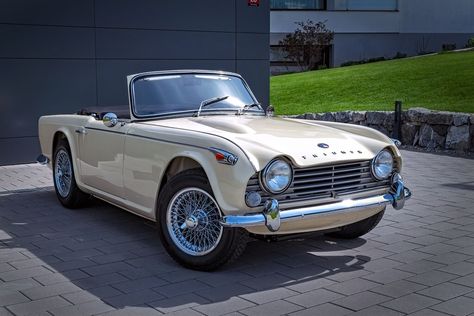 TRIUMPH TR4A IRS #KONI #KONIExperience #KONIImproved Triumph Tr4, Triumph Motor, Triumph Cars, Veteran Car, Bmw Classic Cars, Vintage Sports Cars, Top Luxury Cars, British Motors, Bmw Classic