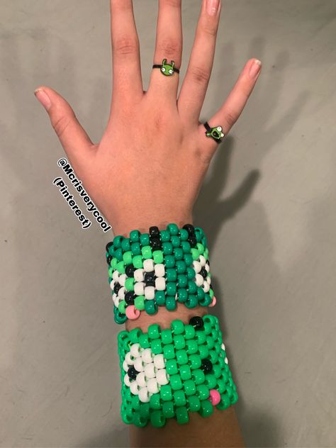 Gir Invader Zim Bracelet, Gir Invader Zim Perler Beads, Gir Kandi Cuff, Invader Zim Bracelet, Kandi Bracelets Scene, Gir Kandi, Rave Kandi Ideas, Scene Bracelets, Arcade Carpet