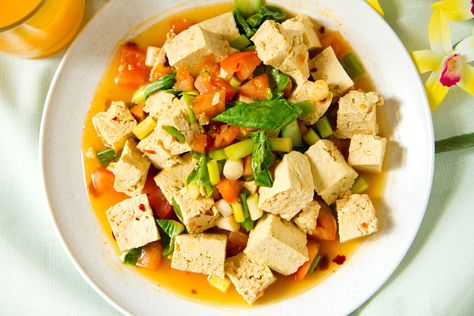 How to Cook Tofu in Microwave | eHow Marinade For Tofu, Cook Zucchini, Sauteed Tofu, Cook Tofu, Pasta Bread, Tofu Recipes Easy, Cooking Light Diet, Tofu Marinade, Cooking Roast Beef