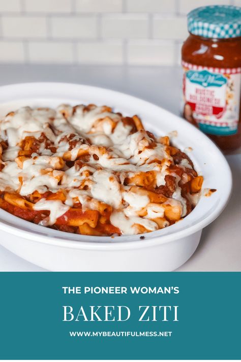 Pioneer Woman's Baked Ziti is a meat lover's dream. Two kinds of meat and triple cheese make this the ultimate Italian-American comfort food. Pioneer Woman Baked Ziti, Baked Ziti With Ricotta, Layered Pasta, Baked Penne Pasta, Italian Pasta Sauce, Baked Penne, Baked Ziti Recipe, Easy Main Dishes, Cheesy Casserole