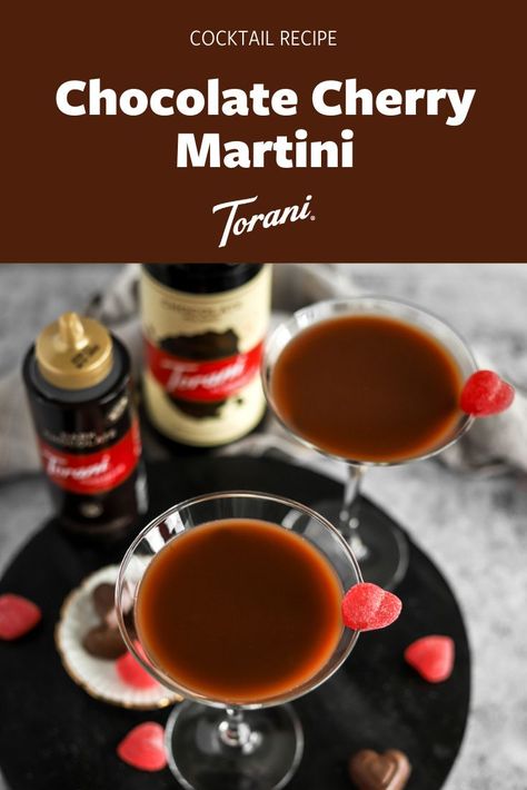 Chocolate Cherry Cocktail, Chocolate Cherry Martini, Cherry Martini Recipe, Chocolate Martini Recipe, Cherry Martini, Sweet Cocktail, Cherry Vodka, Chocolate Cocktails, Chocolate Martini