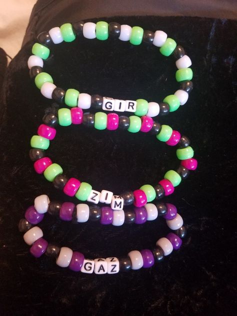 Invader Zim Bracelet, Gir Invader Zim Bracelet, Scene Bracelets Ideas, Invader Zim Kandi Bracelet, Scene Kandi Bracelets, Scene Bracelet, Gir Kandi, Kandi Scene, Invader Zim Zim