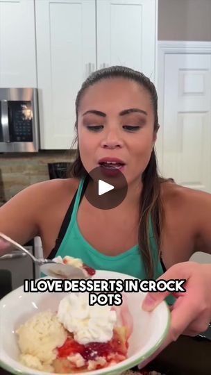 Crockpot Strawberry Cheesecake, Crockpot Desserts, Funniest Videos, Crock Pot Desserts, Strawberry Cream Cheese, Cherry Recipes, Icebox Cake, Strawberry Cheesecake, Family Favorites