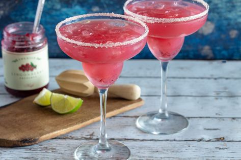 Rhubarb Margarita, Pomegranate Vodka, Ikea Style, Best Summer Cocktails, Margarita Ingredients, Baked Granola, Good Summer, Candied Ginger, Margarita Cocktail