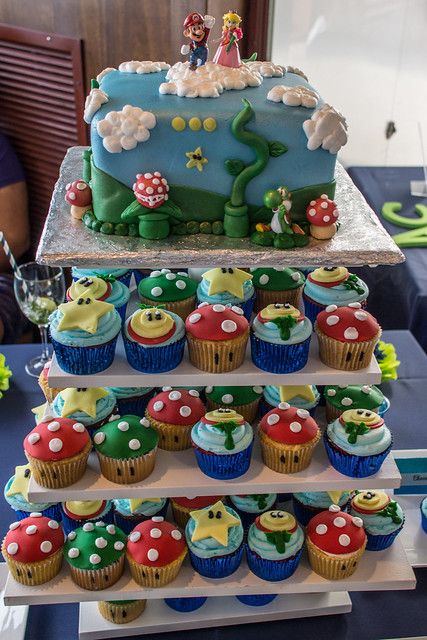 Mario Cart Cakes Birthday, Mario Cupcakes, Princess Cupcake Dress, Mario Wedding, Mario Kart Party, Princess Peach Party, Mario Birthday Cake, Nintendo Party, Gamer Wedding