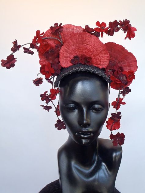 MADE TO ORDER Red Fungus & Flower Headpiece от MissGDesignsShop Dance Gear, Black Rock City, Floral Hat, Flower Headpiece, Head Piece, Head Hair, Afro Art, Floral Hair, Fashion Photoshoot