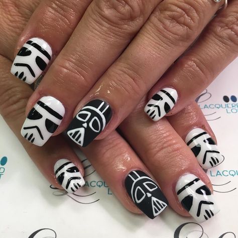 Starwars Nails Easy, Star Wars Acrylic Nails, Star Wars Nail Designs, Darth Vader Nails, Star Wars Nails Simple, Mandalorian Nails, Star Wars Nails Designs, Star Wars Nail Art, Jack Nails