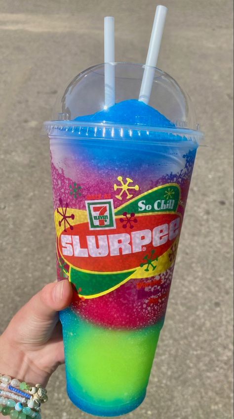 Insta @keely.king.official Slurpy Drink, Slushies Aesthetic, Keely King, Slushie Recipes, Ice Cold Drinks, Granitas, Candy Drinks, Diy Drinks, Junk Food Snacks