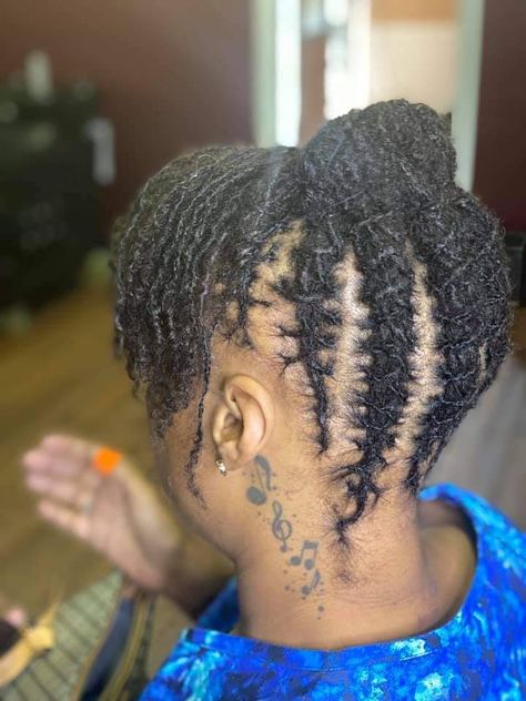 Micro Locs Hairstyles For Women Short, Short Microlocs Updo, Short Microlocs Updo Styles, Micro Locs Short Hair, Micro Locs Styles Short, Sister Locs Updo Styles, Microlocs Styles Updo, Micro Locs Styles Updo, Microlocs Updo Styles