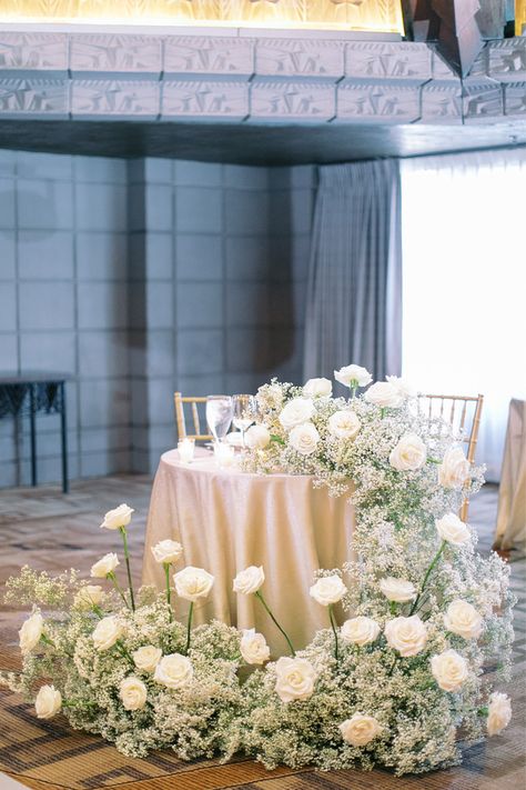 White And Green Candle Centerpieces, Cloud Floral Arrangement, White Floral Ground Arrangement, Greenery And Babysbreath Wedding, Wedding Arch White Flowers, White And Sage Wedding, Baby's Breath Wedding Flowers, Sweetheart Table Flowers, Romantic Ceremony