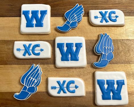 Cross Country Locker Treats, Cross Country Cookies, Cross Country Decorated Cookies, University Of Kentucky Cookies, Nc State Cookies Decorated, Country Cookies, Texas A&m Cookies Decorated, Country Desserts, Baking Business