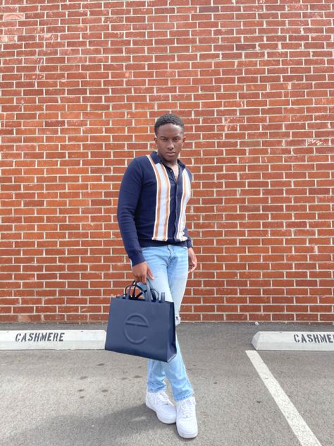 Drab Telfar Bag Outfit, Telfar Bag Outfit Men, Gray Telfar Bag Outfit, Men With Telfar Bags, Telfar Bag Street Style, Telfar Bags Sliver Outfit, Asos Clothes, Bag Outfit Men, Telfar Bag Outfit