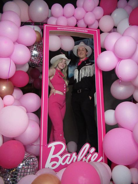 Barbie Homecoming Float, Barbie Float Parade, Barbie Prom Theme, Barbie Trunk Or Treat, Barbie Homecoming, Barbie Box Costume, Barbie Cosplay, Homecoming Floats, 2023 Homecoming