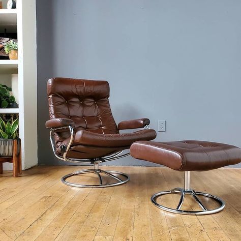 Study Den, Stressless Chair, Loft Flat, Ekornes Stressless, Unique Chairs, Unique Chairs Design, Chairs Design, Furniture Board, Unique Chair