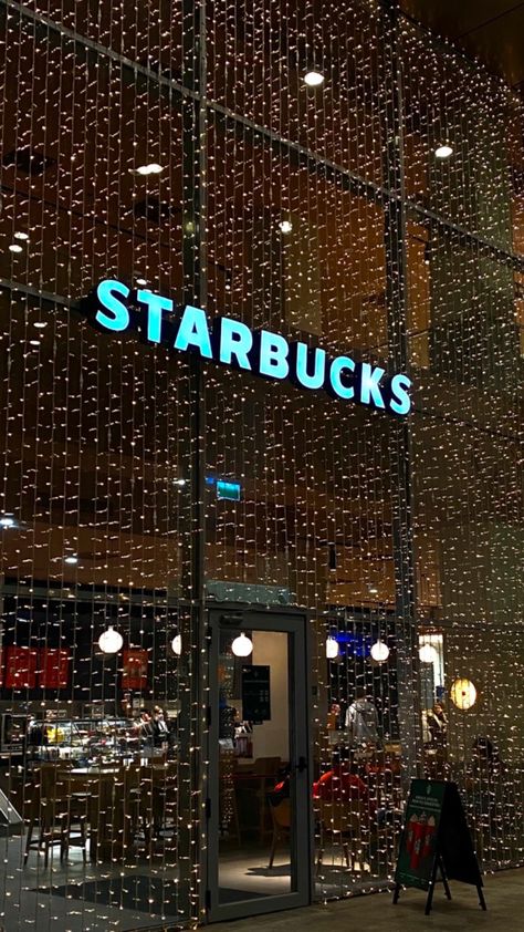 Christmas Wallpaper Starbucks, Starbucks Christmas Aesthetic, Aesthetic Sparkle, Starbucks Wallpaper, Christmas Starbucks, Starbucks Aesthetic, Week Quotes, Christmas Dreaming, Christmas Wallpapers