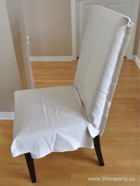 How To Sew Parson Chair Slipcovers: Inexpensive chair makeover with drop cloth slipcovers you can sew yourself without a pattern. Parsons Chair Slipcovers Diy, Diy Slipcover, Parson Chair Covers, Parsons Chair Slipcovers, Diy Chair Covers, Dining Chair Makeover, Dining Room Chair Slipcovers, Home Decor Apartment, Wooden Dining Room Chairs