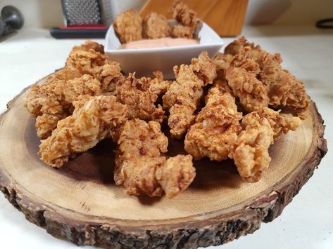 Gator Tail Recipes, Fried Gator Tail Recipe, Fried Gator Bites, Gator Bites Recipe, Fried Alligator Recipe, Gator Bites, Gator Recipe, Frog Legs Recipe, Gator Tail