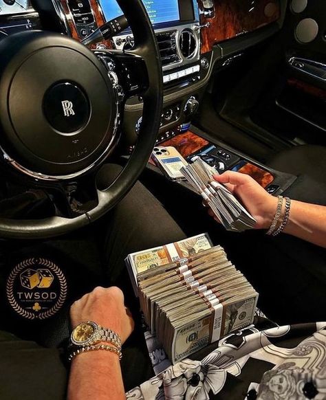 Rich Lifestyle Luxury, Millionaire Lifestyle Luxury, Mens Luxury Lifestyle, Luxury Lifestyle Travel, Luxury Lifestyle Couple, Luxury Lifestyle Women, City Lifestyle, Rich Lifestyle, Luxury Lifestyle Dreams