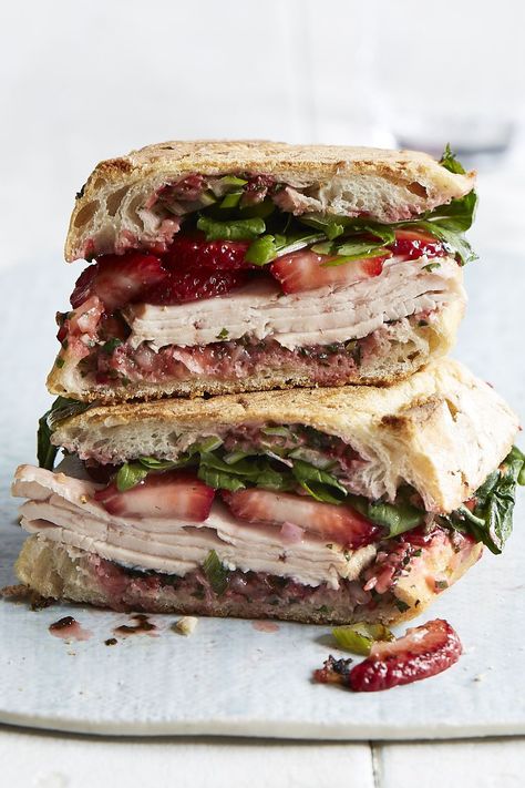 A few slices of strawberries, basil, and arugula take your turkey sandwich to the next level. #turkeysandwichrecipes #lunchrecipes #healthylunchrecipes #sandwichrecipes Picnic Sandwich Recipes, Turkey Panini, Picnic Sandwiches, Best Sandwich Recipes, Turkey Sandwich, Strawberries Blueberries, Sandwiches For Lunch, Turkey Sandwiches, Best Sandwich