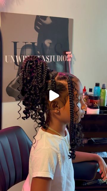 𝐔𝐍𝐖𝐑𝐈𝐓𝐓𝐄𝐍𝐒𝐓𝐔𝐃𝐈𝐎𝐒 | Stylist & Trainer on Instagram: "My nieces get the best of the best🤭. Boho knotless kid friendly❤️‍🔥 @ladiqia @darealruby  - - - - #kidfriendly #kidhairstyles #explore #boho #knotlessbraids #knotlessboxbraids #kid #hairstylist #braids #braider" Boho Kids Braids, Kids Boho Knotless Braids, Boho Braids For Kids, Kids Boho Braids, Black Girls Hairstyles Kids, Kids Knotless Box Braids, Toddler Braid Styles, Toddler Braids, Kids Style Hair