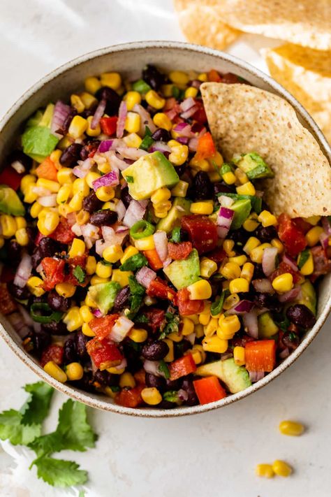 Black Bean Corn Salsa Vegan Salsa, Corn Black Bean Salsa, Bean Corn Salsa, Black Bean Corn Salad, Corn Bean Salsa, Vegetarian Recipes For Beginners, Black Bean Corn Salsa, New Recipes To Try, Dump Recipes