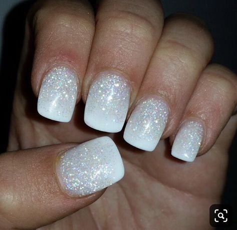 White Shimmer Ombre Nails, White Glitter Dip Powder Nails, White Sparkly Nails, White Sparkle Nails, Pedi Designs, Mani Ideas, Country Nails, Milky Nails, White Glitter Nails