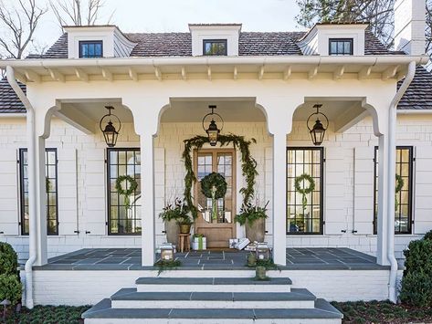 Southern Home Exterior, Cottage Journal, Front Porch Swing, Farm Images, Classic Wreath, Cottage Porch, Southern Cottage, Cottage Exterior, New Orleans Homes