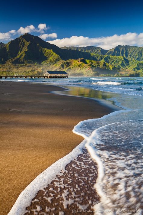 Hanalei Bay, Kaua Hanalei Bay Kauai, Kauai Island, Earth Photography, Hanalei Bay, Romantic Honeymoon Destinations, Kauai Hawaii, Hawaii Travel, Kauai, Vacation Destinations