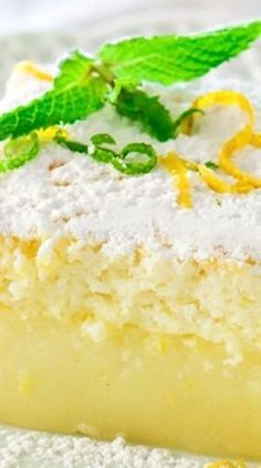 Lemon Magic Cake Recipe ~ one simple batter that turns into a 3 layer cake. Simply magical. The popular magic cake now in lemon flavor. Gluten Free Magic Cake, Summer Lemon Cake, New Deserts Ideas, Lemon Birthday Desserts, Lemon Magic Cake Recipe, Lemon Magic, Magic Cakes, Magic Cake Recipes, Lemon Cakes