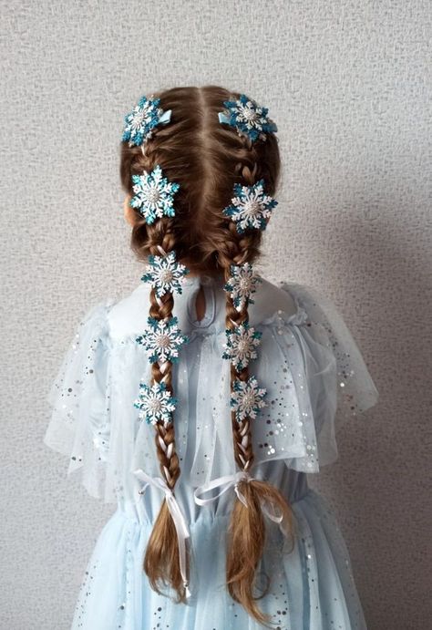 Kids Christmas Hairstyles, Hairstyle Ideas For Kids, Hairstyles For Children, Frozen Hairstyles, Christmas Hairstyles For Kids, Christmas Hairstyle, Elsa Birthday Party, Fun Hairstyles, Frozen Birthday Theme