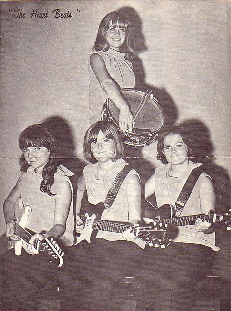 The Heart Beats friggin' rule! One of the first all girl garage rock bands. Classic Rock Artists, Female Rock Stars, 60s Girl, Texas Music, Women Of Rock, Lubbock Tx, Guitar Girl, Garage Band, Rock N Roll Music