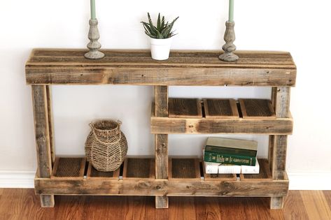 46 Luxe Midway Console - Etsy Canada Wooden Pallet Shelves, Diy Wood Pallet Projects, Rustic Console Tables, Barn Wood Projects, Barn Wood Crafts, Reclaimed Wood Projects, Wood Projects That Sell, Small Woodworking Projects, Into The Wood