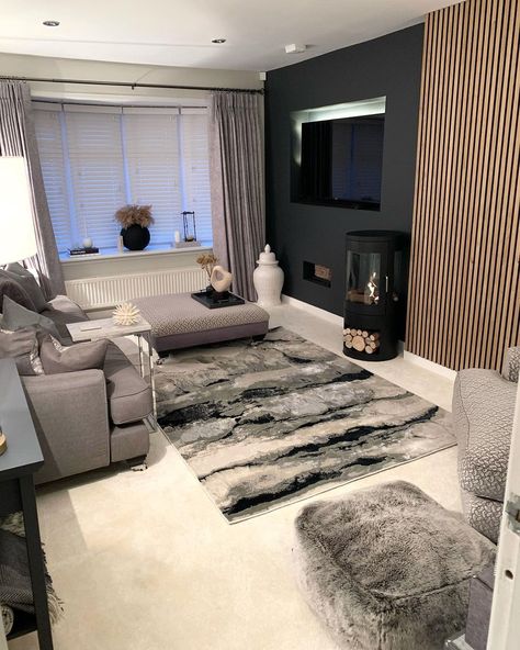 Black Panelling Living Room, Grey Feature Wall Living Room, Living Room With Black Wall, Dark Cosy Living Room, Dark Grey Feature Wall, Grey Feature Wall, Black Feature Wall, Feature Wall Living Room, Wood Panelling