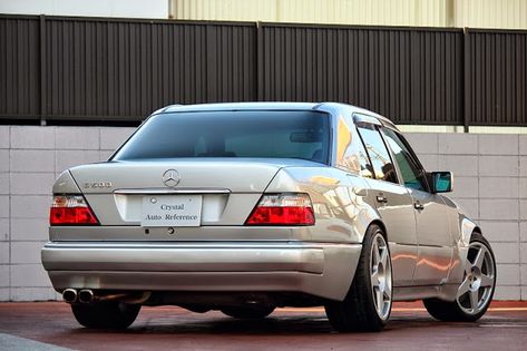 Mercedes W124 E500, Mercedes E 500, W124 E500, Mercedes Clk Gtr, Mercedes 124, Ford Mustang Wallpaper, Mercedes W126, Mercedes 500, Benz W124