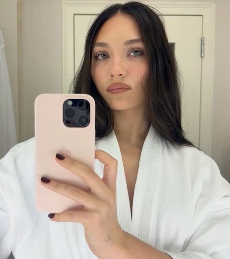 Maddie Ziegler, February 1, Instagram