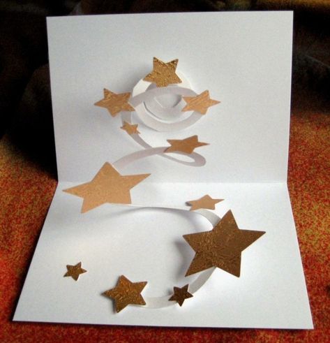 weihnachtskarte basteln scherenschnitt weihnachten sterne basteln Homemade Christmas Cards, Diy Christmas Cards, Christmas Card Design, E Card, Kirigami, Pop Up Cards, Christmas Cards Handmade, Homemade Christmas, Xmas Cards