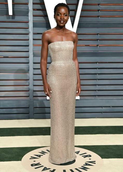 Lupita Nyong'o in Calvin Klein at the Vanity Fair Oscar party Lupita Nyong, Lupita Nyong'o, Jenna Dewan, Oscar Dresses, Dress 2015, Red Carpet Style, Vanity Fair Oscar Party, Oscar Party, Gisele Bundchen