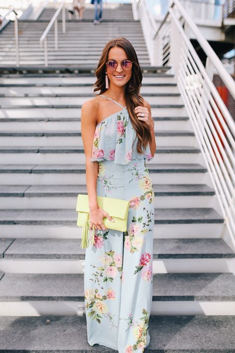 Jumpsuit Outfit Wedding, Jumpsuit Outfits, Trendy Spring Outfits, Indian Designer Outfits, Fashion Attire, Floral Jumpsuit, Jumpsuit Fashion, Urban Chic, Chic Outfits