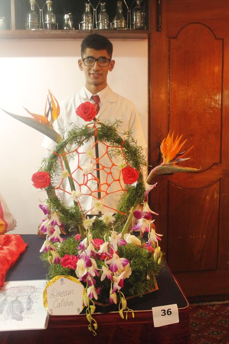 Intra college Flower arrangement competition at CAI-2015 Flower Arrangements For Competition, Flower Arrangements Diy, Designs For Dresses, Plant Design, Flower Images, Flower Arrangement, Flower Arrangements, Floral Wreath, Plants