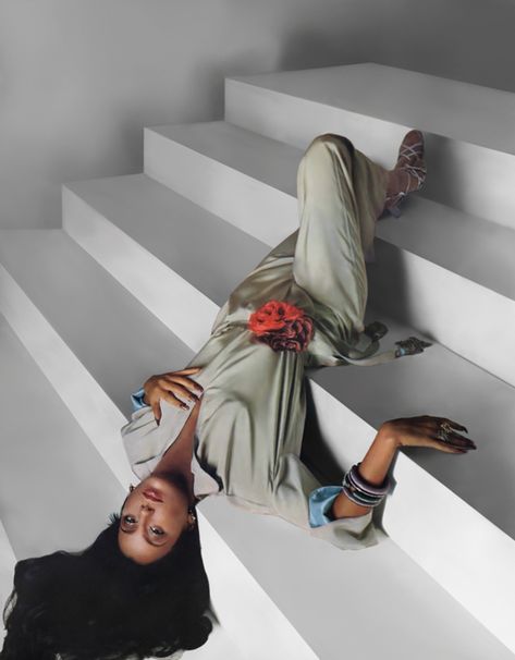 Stairs Editorial, 1969 Fashion, Stairs Ideas, Vogue Us, Richard Avedon, Foto Poses, Poses References, 1970s Fashion, Shoot Inspiration