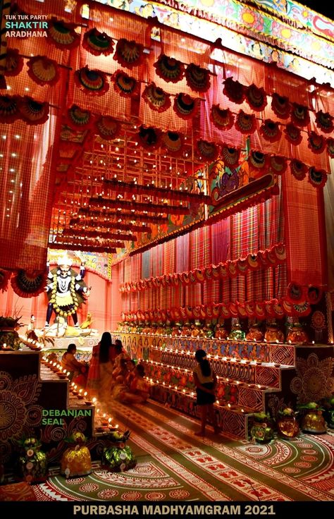 Navratri Pandal Decoration Ideas, Garba Wedding Decor, Puja Stage Decoration, Durga Pooja Pandal Decoration, Durga Pandal Decoration Ideas, Durga Puja Decoration Ideas, Ganesh Mandap Decoration Ideas, Garba Decoration Ideas Navratri, Durga Puja Pandal Decoration