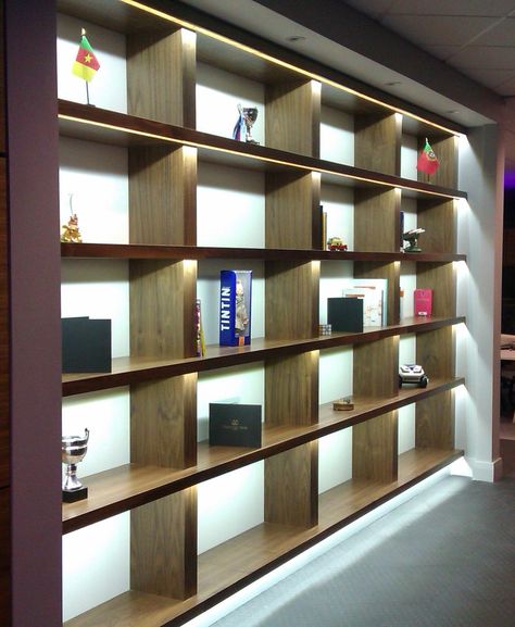 Bringing your bookshelves to life with LED tape Lights In Bookcase, Room Ideas Led Lights, Installing Led Strip Lights, Bookshelf Lighting, Store Shelves Design, Bookcase Lighting, Deco Led, Led Tape Lighting, Cool Bookshelves