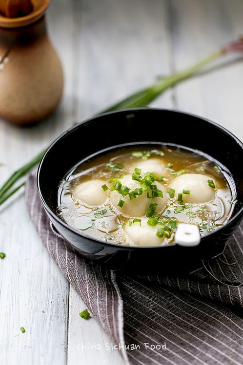 Chinese Soups, Noodles Salad, Homemade Kimchi, Chow Fun, Salad Homemade, Tang Yuan, Enoki Mushrooms, Sichuan Food, Rice Dumplings