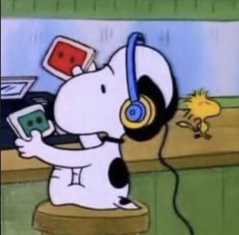 Snoopy Images, Snoopy Wallpaper, Snoopy Pictures, Joe Cool, Snoop Dog, Snoopy Love, Peanuts Gang, Cartoon Icons, Snoopy And Woodstock