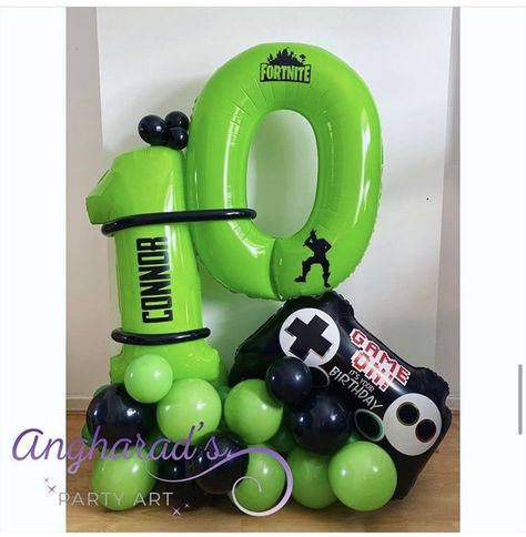 Gamer Balloons, Gamer Party Ideas Boys, 9th Birthday Boy Ideas, Gamers Party Ideas, Yay Balloons, Video Game Birthday Party Decorations, Minecraft Balloons, Xbox Party, Palm Beach Fashion